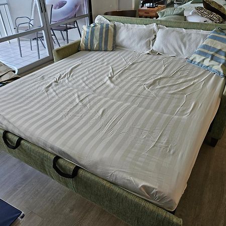 Ilikai Hotel Condo With Kitchen And Ocean View ホノルル エクステリア 写真